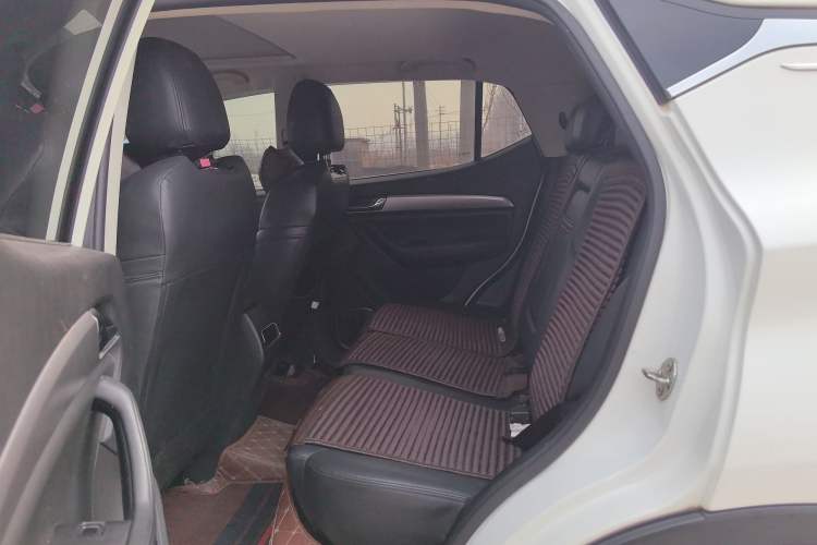 Used Soueast DX5 2019 1.5L Manual Luxury Version Left Rear Seat