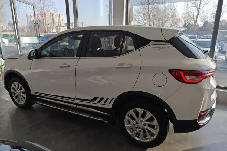 Used Soueast DX5 2019 1.5L Manual Luxury Version Left Side