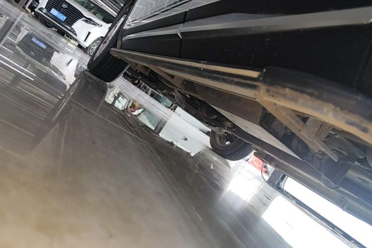 Used Soueast DX5 2019 1.5L Manual Luxury Version Left Side Sill