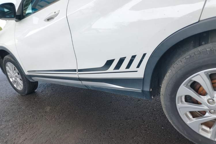 Used Soueast DX5 2019 1.5L Manual Luxury Version Left Side Sill