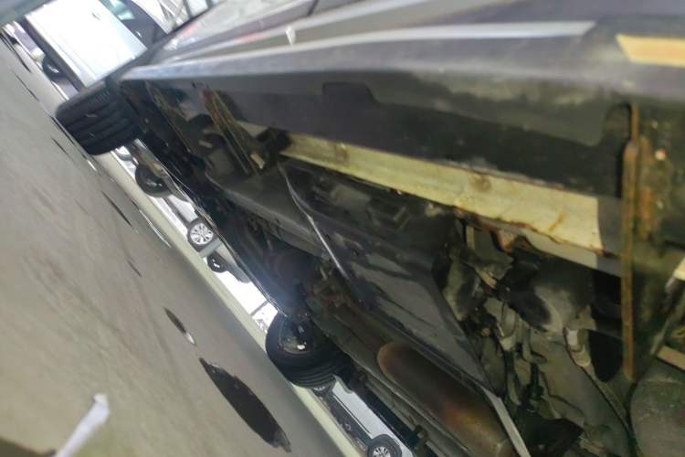 Used Soueast DX5 2019 1.5L Manual Luxury Version Left Side Sill