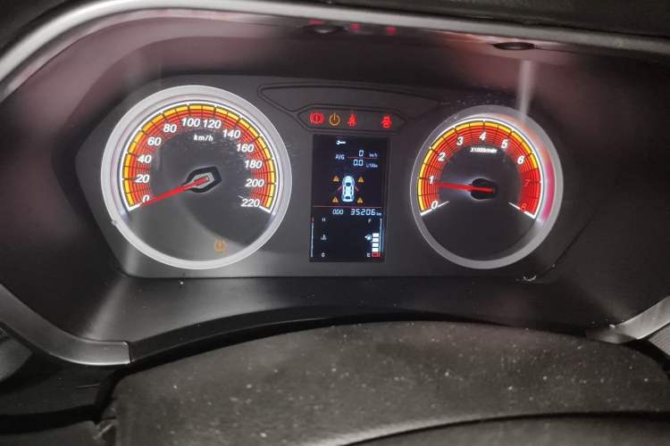 Used Soueast DX5 2019 1.5L Manual Luxury Version Odometer Close Up