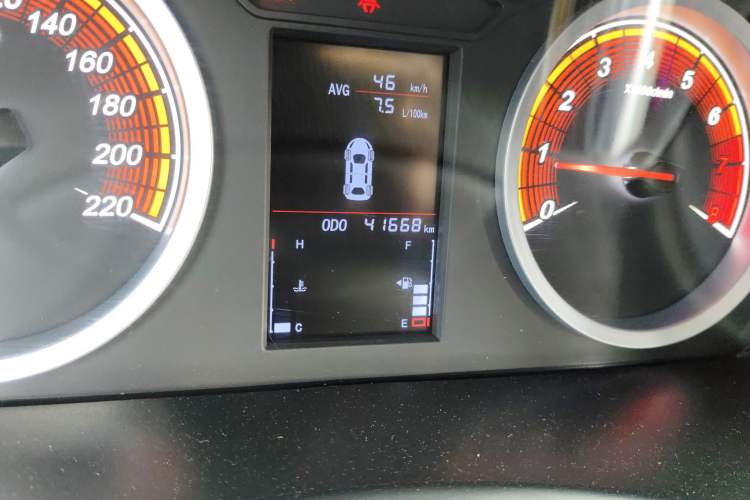 Used Soueast DX5 2019 1.5L Manual Luxury Version Odometer Close Up