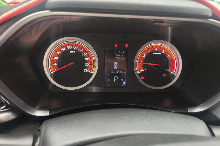 Used Soueast DX5 2019 1.5T CVT Luxury Version Odometer Close Up