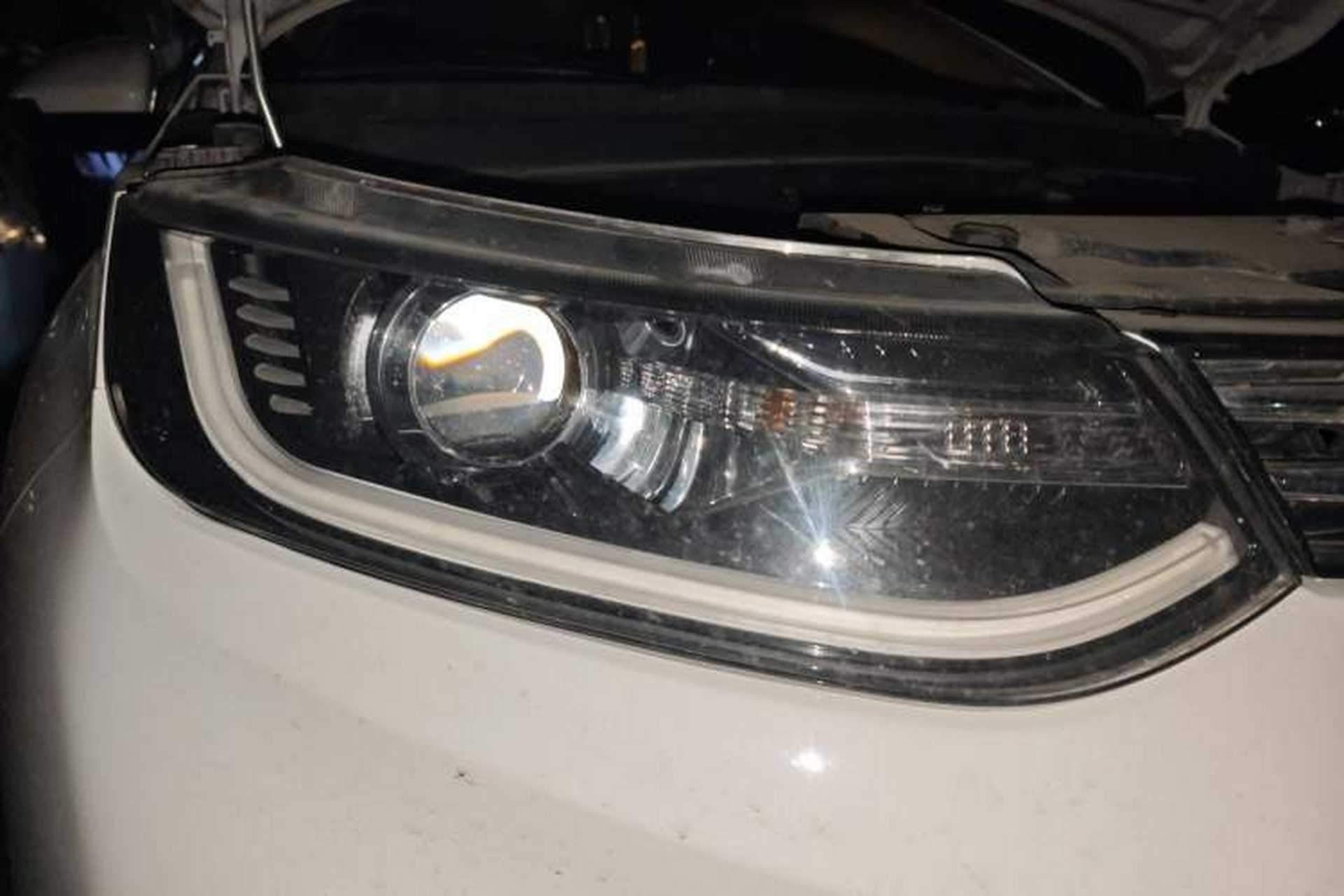 Used Soueast DX5 2019 1.5L Manual Luxury Version Right Front Headlight