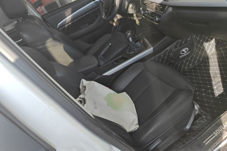 Used Soueast DX5 2019 1.5L Manual Luxury Version Right Front Seat
