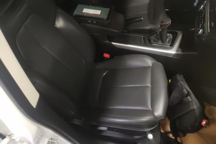Used Soueast DX5 2019 1.5L Manual Luxury Version Right Front Seat