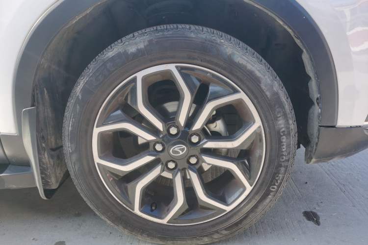 Used Soueast DX5 2019 1.5T CVT Luxury Version Right Front Wheel Hub