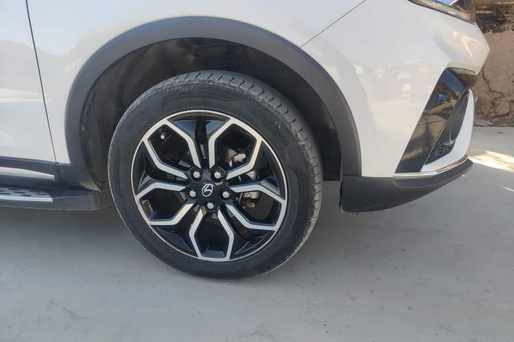 Used Soueast DX5 2019 1.5L Manual Luxury Version Right Front Wheel Hub
