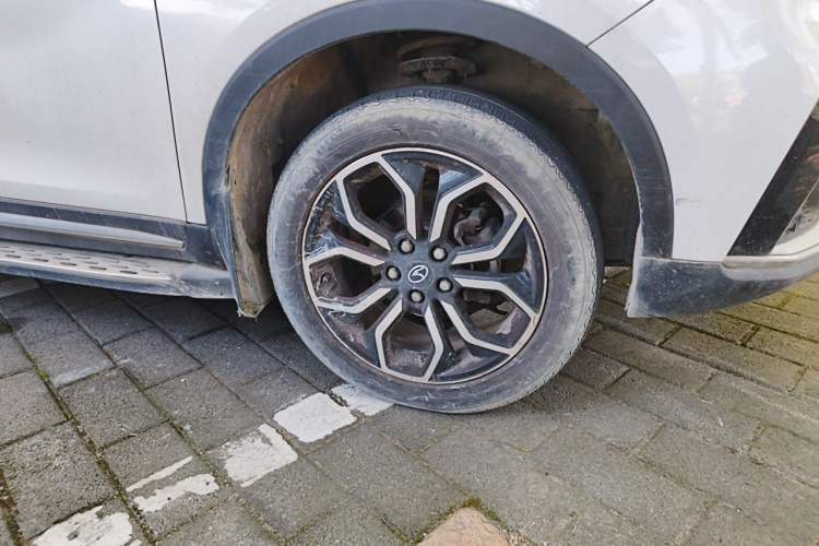Used Soueast DX5 2019 1.5L Manual Luxury Version Right Front Wheel Hub