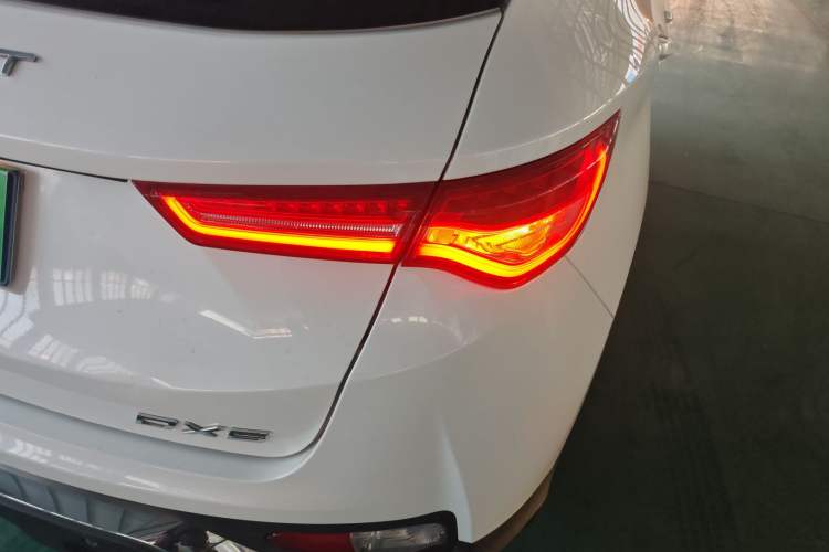 Used Soueast DX5 2019 1.5L Manual Luxury Version Right Rear Taillight