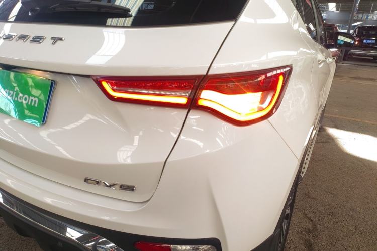 Used Soueast DX5 2019 1.5T CVT Luxury Version Right Rear Taillight