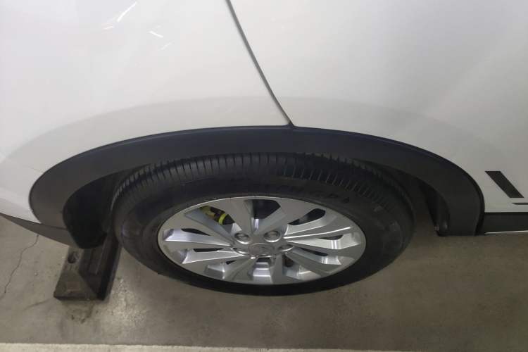 Used Soueast DX5 2019 1.5L Manual Luxury Version Right Rear Wheel Hub