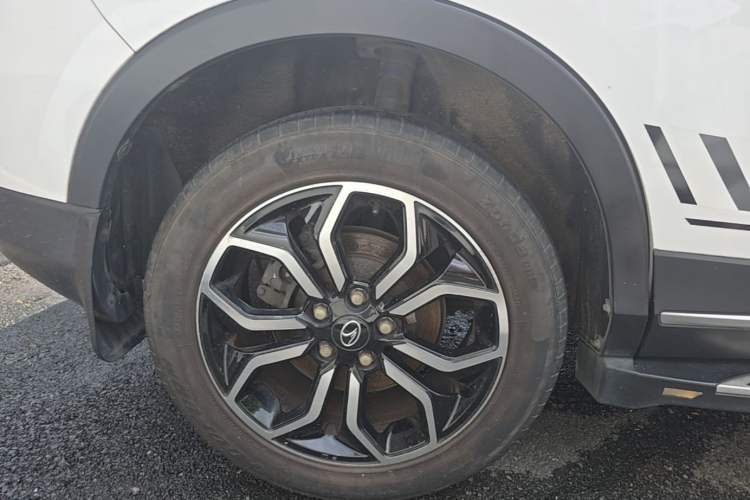 Used Soueast DX5 2019 1.5T CVT Luxury Version Right Rear Wheel Hub