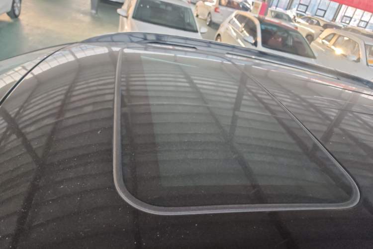 Used Soueast DX5 2019 1.5L Manual Luxury Version Roof