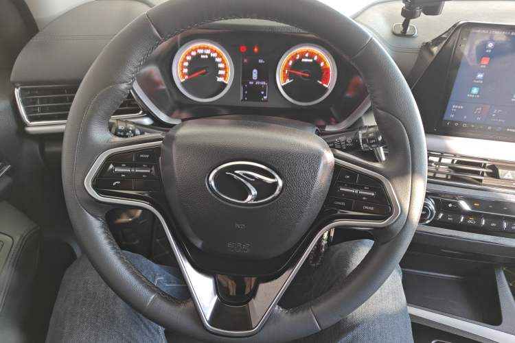 Used Soueast DX5 2019 1.5L Manual Luxury Version Steering Wheel
