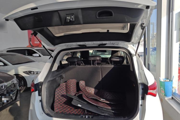 Used Soueast DX5 2019 1.5L Manual Luxury Version Trunk