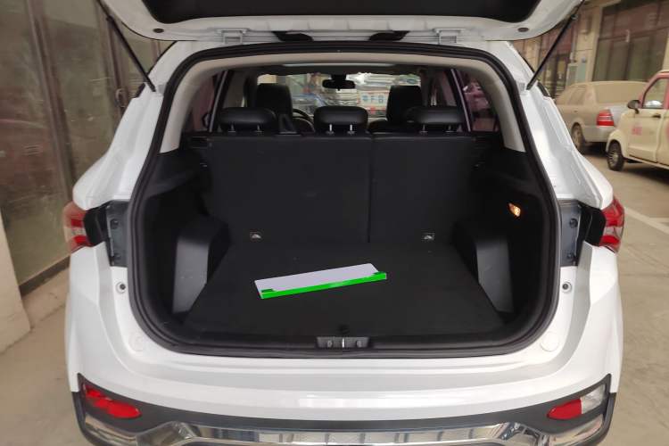 Used Soueast DX5 2019 1.5T CVT Flagship Model Trunk