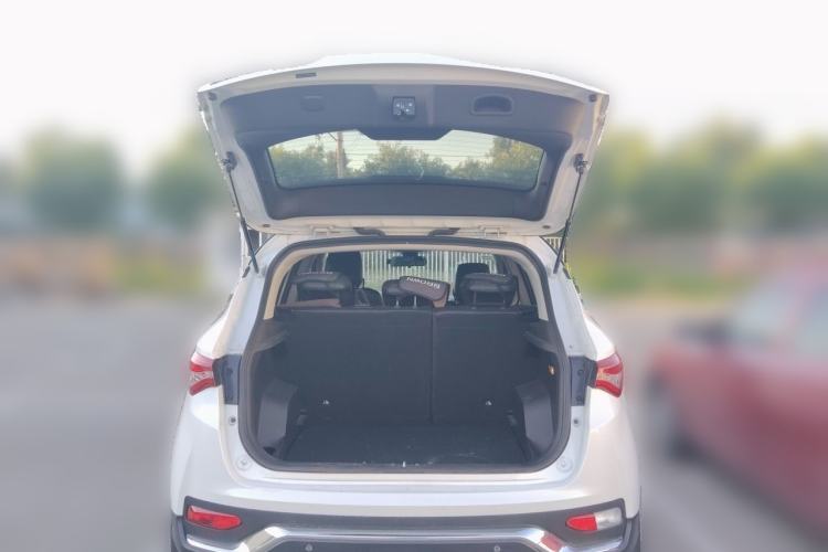 Used Soueast DX5 2019 1.5T CVT Luxury Version Trunk