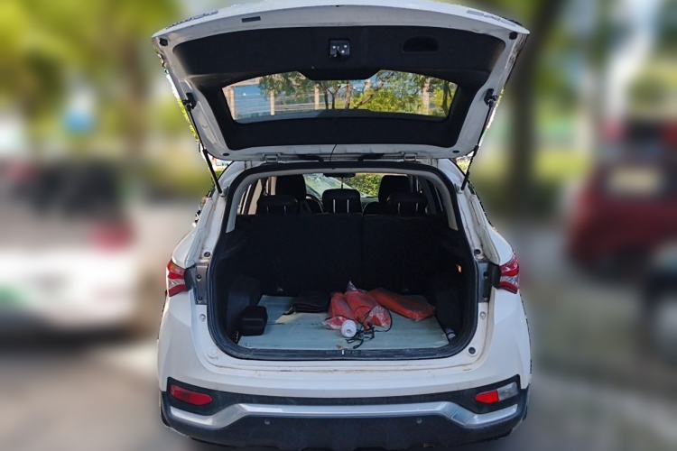 Used Soueast DX5 2019 1.5L Manual Luxury Version Trunk