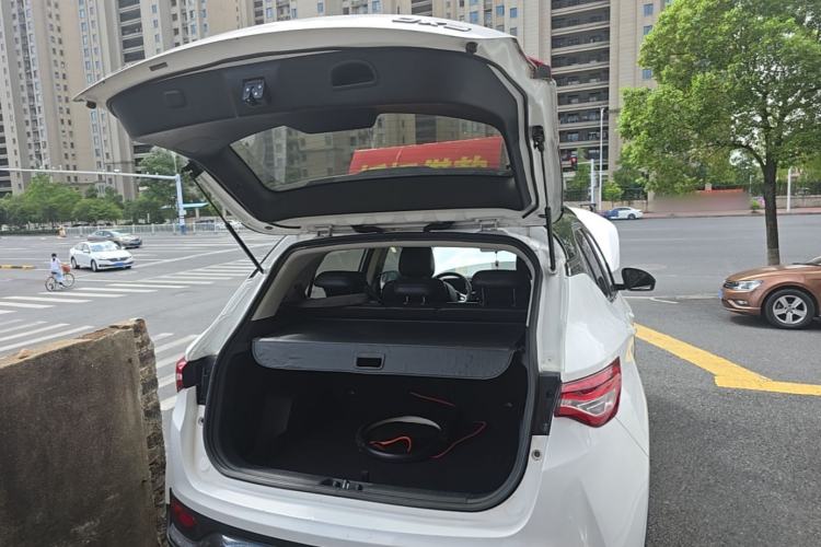 Used Soueast DX5 2019 1.5T CVT Luxury Version Trunk