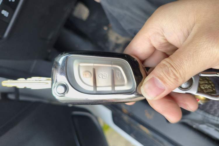 Used Soueast DX5 2019 1.5L Manual Luxury Version Vehicle Key
