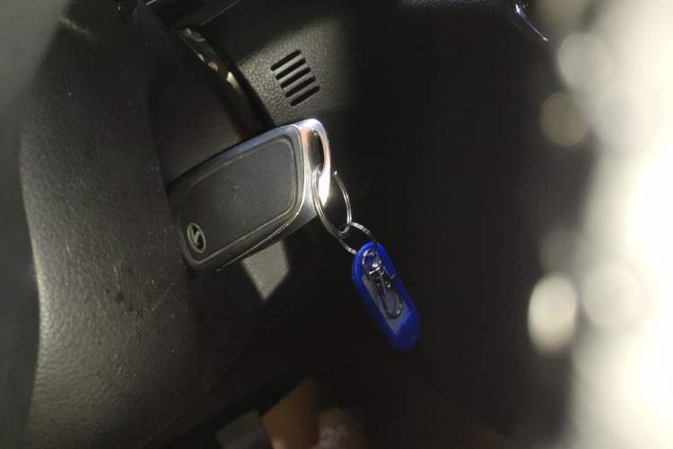 Used Soueast DX5 2019 1.5L Manual Luxury Version Vehicle Key