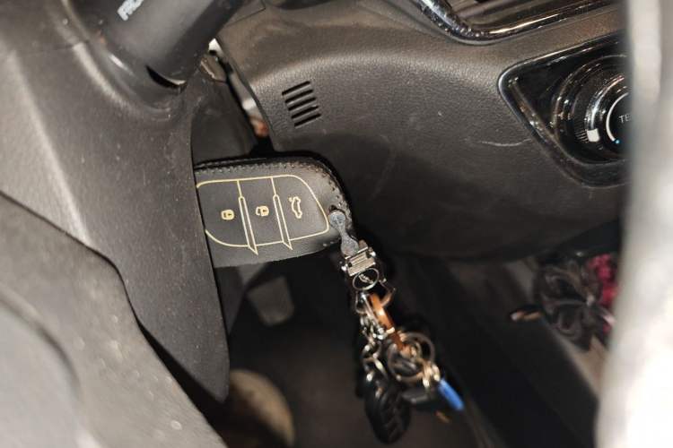 Used Soueast DX5 2019 1.5L Manual Luxury Version Vehicle Key