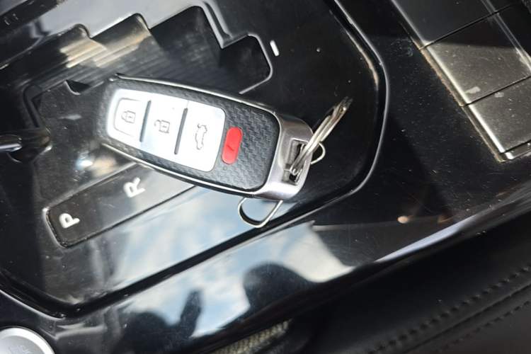 Used Soueast DX5 2019 1.5T CVT Luxury Version Vehicle Key
