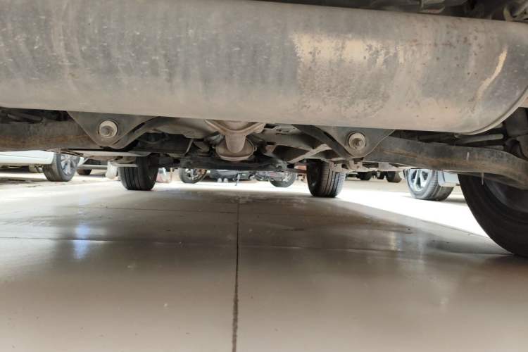 Used Soueast DX5 2021 1.5L Manual Deluxe Upgrade Version Chassis Rear