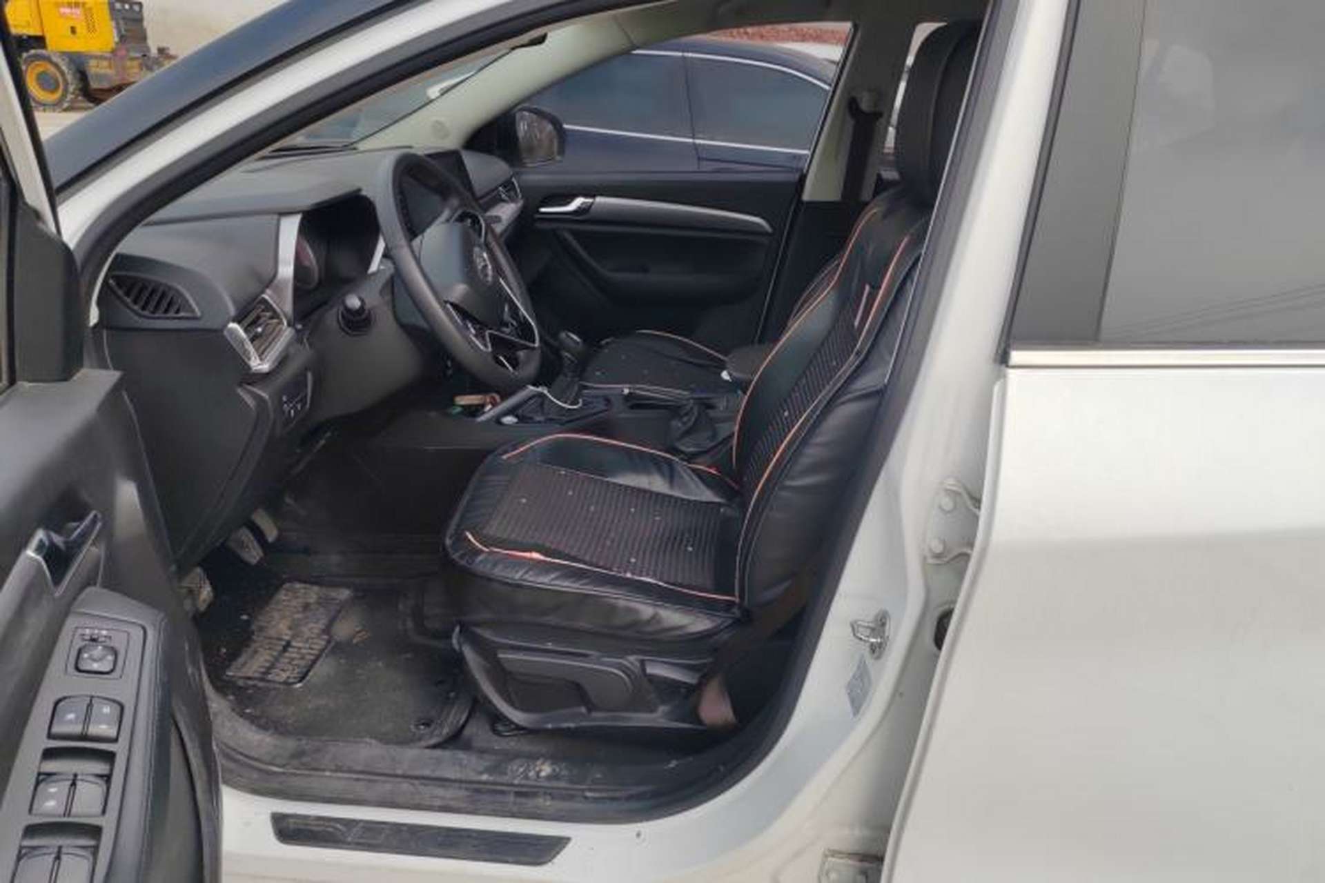 Used Soueast DX5 2021 1.5L Manual Luxury Version Driver Seat