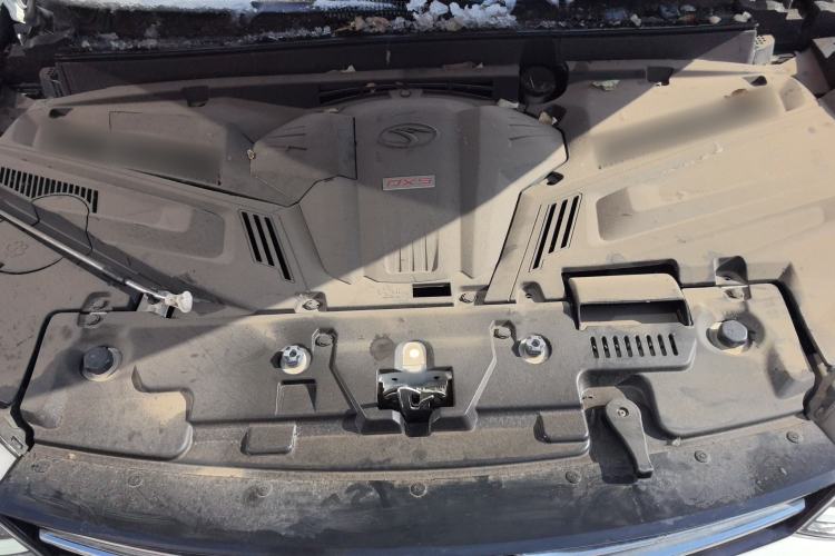 Used Soueast DX5 2021 1.5L Manual Deluxe Upgrade Version Engine Bay