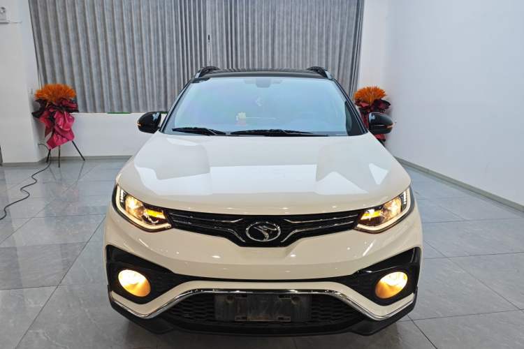 Used Soueast DX5 2021 1.5L Manual Deluxe Upgrade Version Front