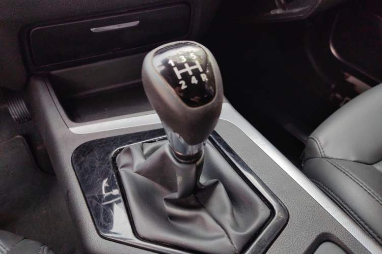 Used Soueast DX5 2021 1.5L Manual Luxury Version Gear Lever