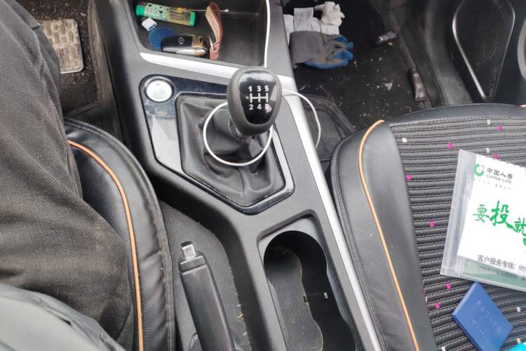 Used Soueast DX5 2021 1.5L Manual Luxury Version Gear Lever