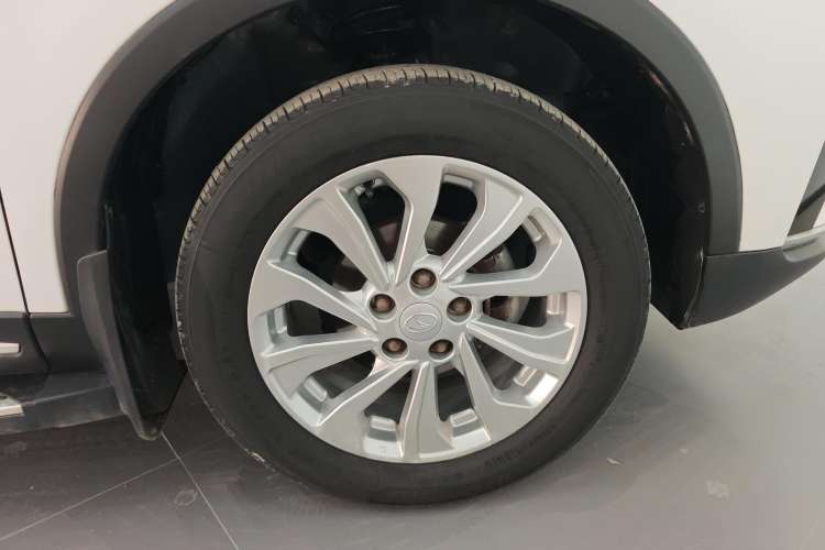 Used Soueast DX5 2021 1.5T CVT Luxury Version Left Front Wheel Hub