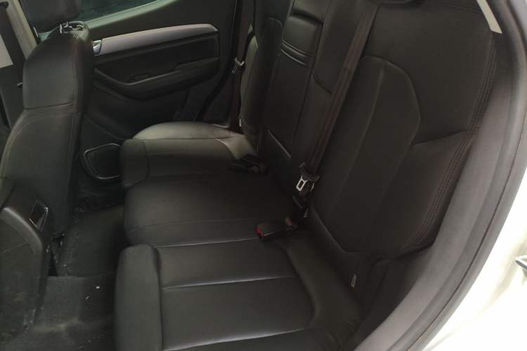 Used Soueast DX5 2021 1.5L Manual Deluxe Upgrade Version Left Rear Seat