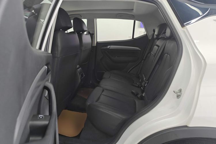 Used Soueast DX5 2021 1.5T CVT Prestige Model Left Rear Seat
