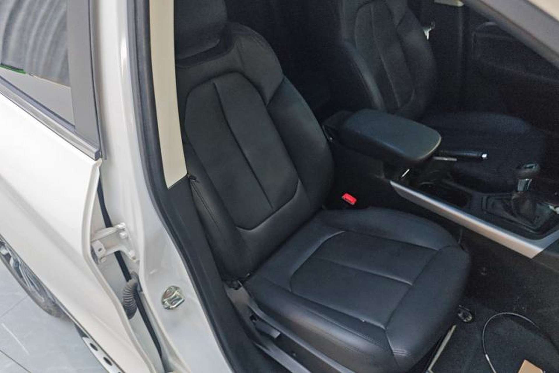 Used Soueast DX5 2021 1.5L Manual Deluxe Upgrade Version Right Front Seat