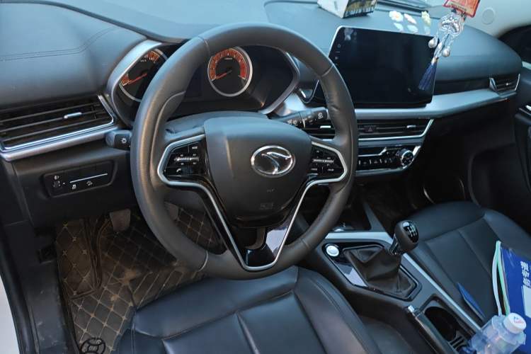 Used Soueast DX5 2021 1.5L Manual Deluxe Upgrade Version Steering Wheel