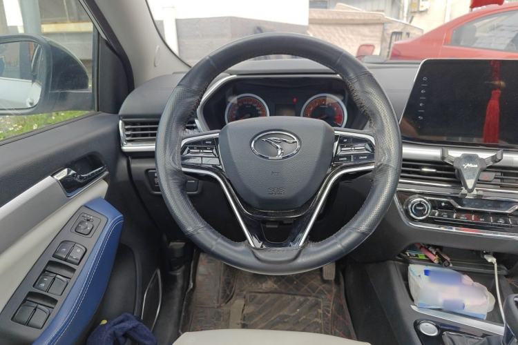 Used Soueast DX5 2021 1.5L Manual Deluxe Upgrade Version Steering Wheel