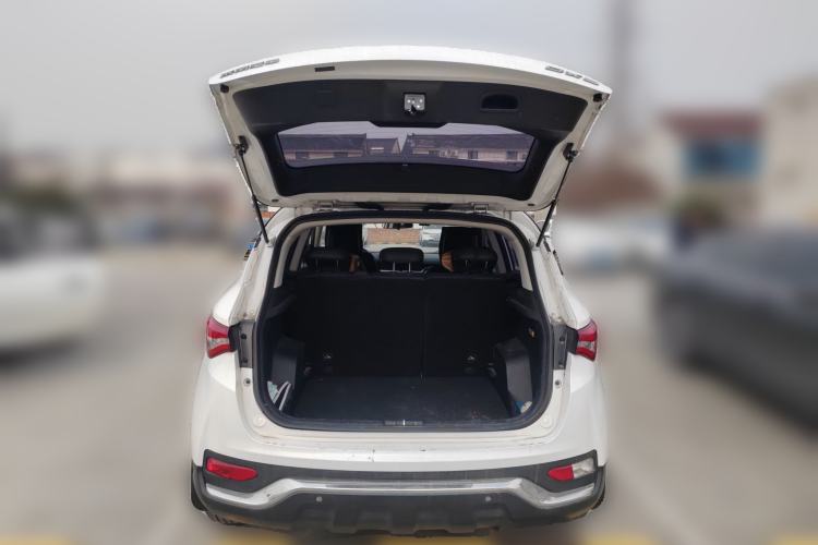 Used Soueast DX5 2021 1.5L Manual Luxury Version Trunk