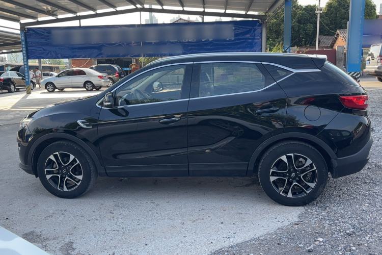 Used Soueast DX7 2015 1.5T Manual Luxury Model Exterior 5