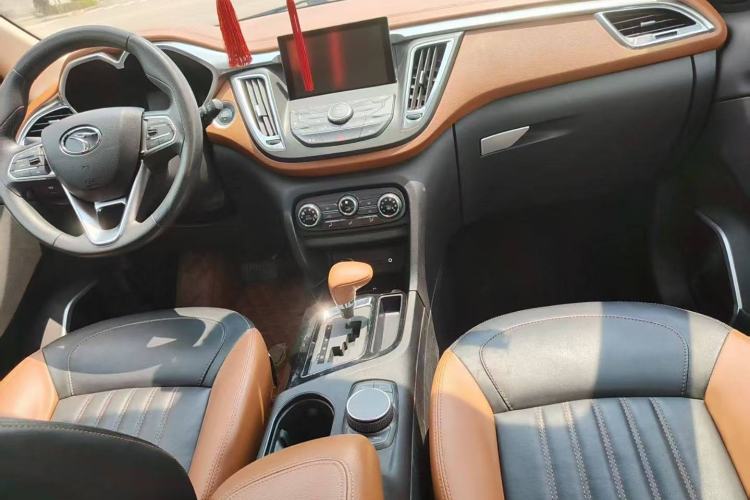 Used Soueast DX7 2016 1.5T Automatic Glory Edition Interior 1