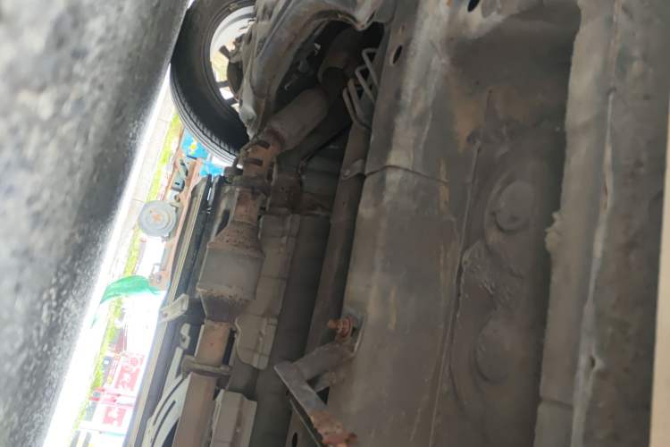 Used Soueast DX7 2015 1.5T Automatic Prestige Model Chassis Front Left
