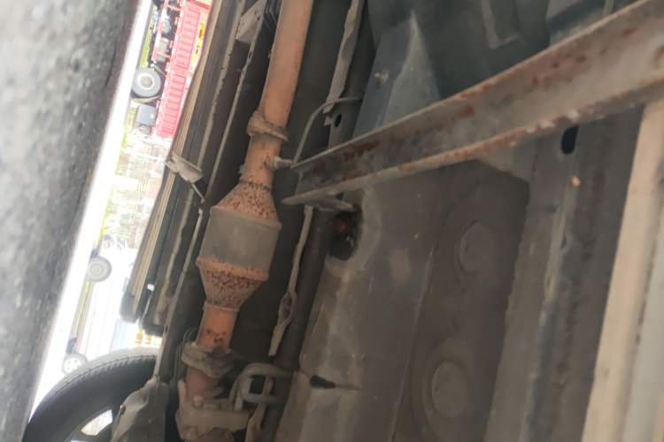 Used Soueast DX7 2015 1.5T Automatic Prestige Model Chassis Front Right