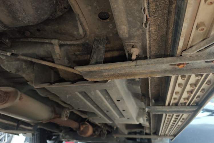 Used Soueast DX7 2015 1.5T Automatic Elite Model Chassis Rear Right