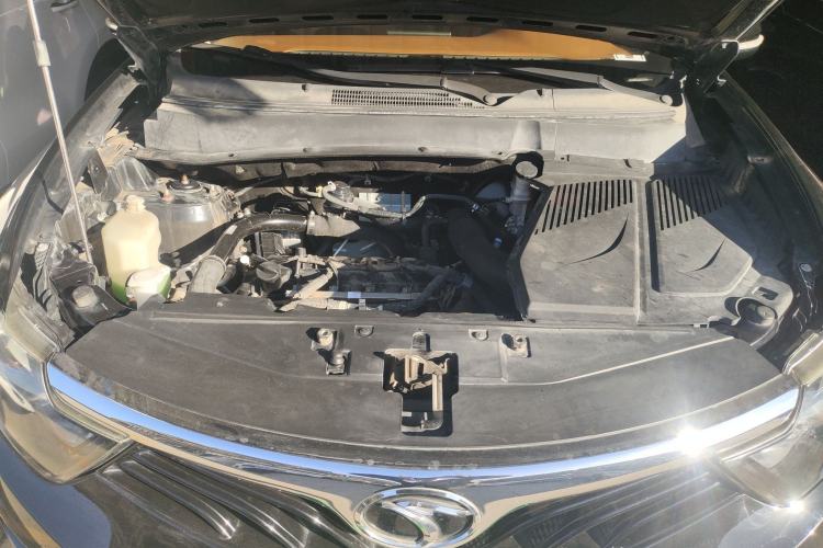 Used Soueast DX7 2015 1.5T Manual Elite Model Engine Bay