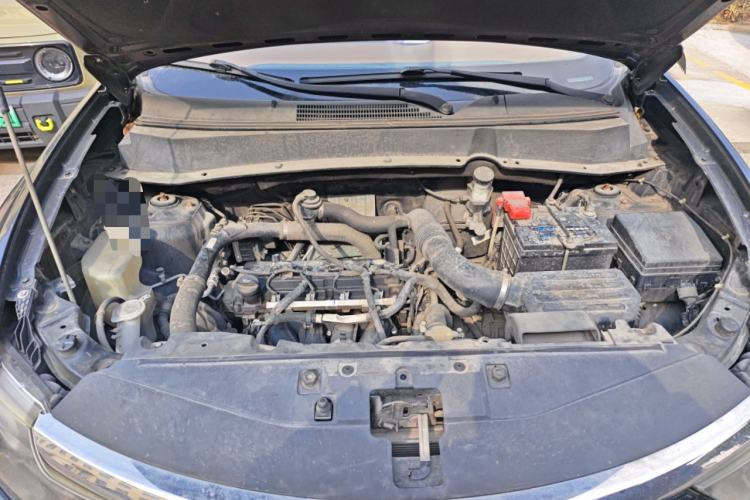 Used Soueast DX7 2015 1.5T Automatic Luxury Model Engine Bay