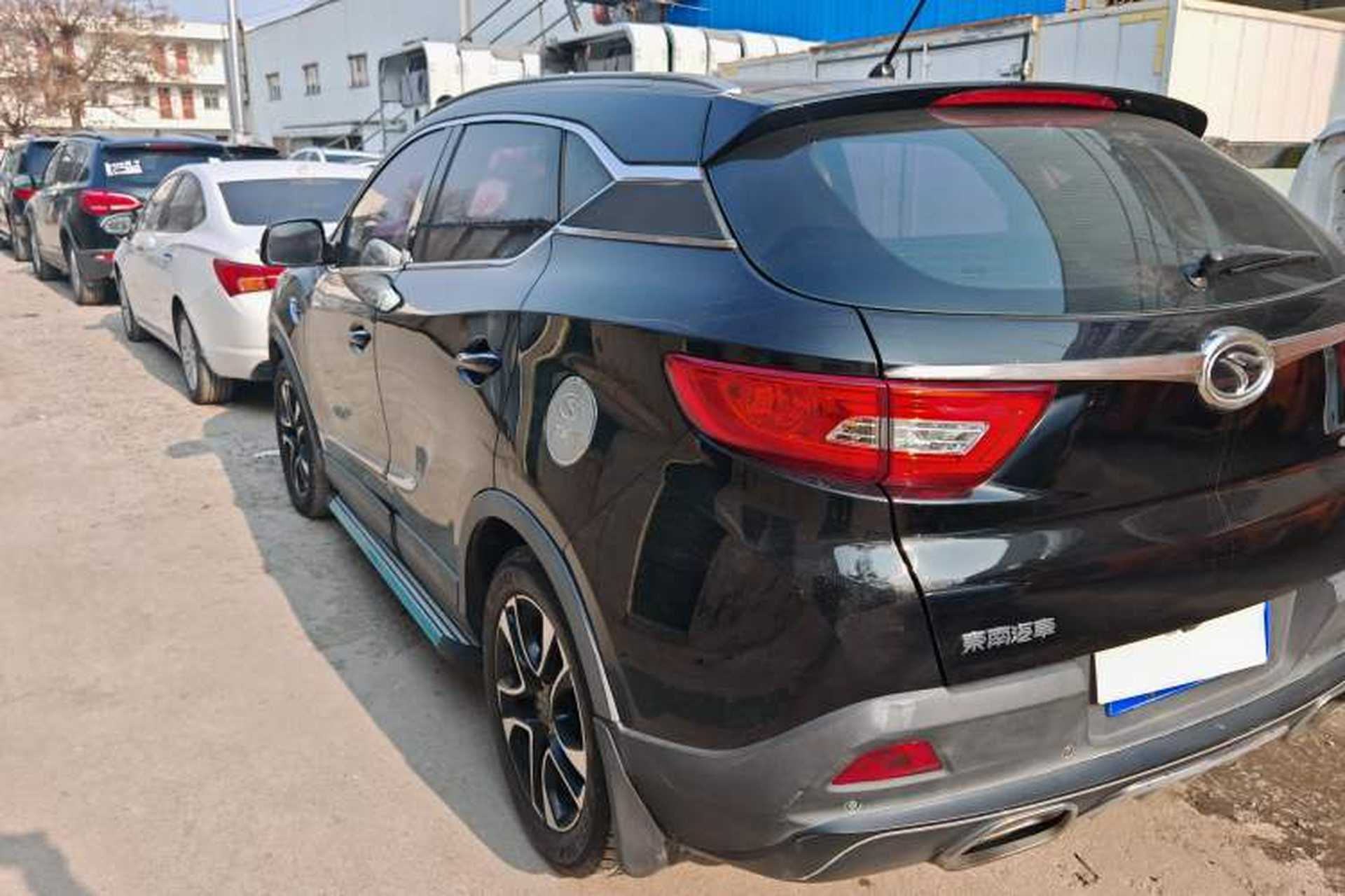 Used Soueast DX7 2015 1.5T Manual Luxury Model Exterior 4